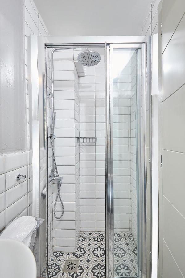 Stay In A Hip Decorated Studio Near Acropolis! أثينا المظهر الخارجي الصورة