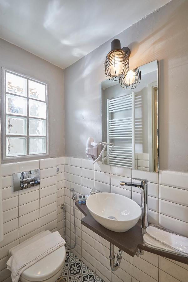Stay In A Hip Decorated Studio Near Acropolis! أثينا المظهر الخارجي الصورة