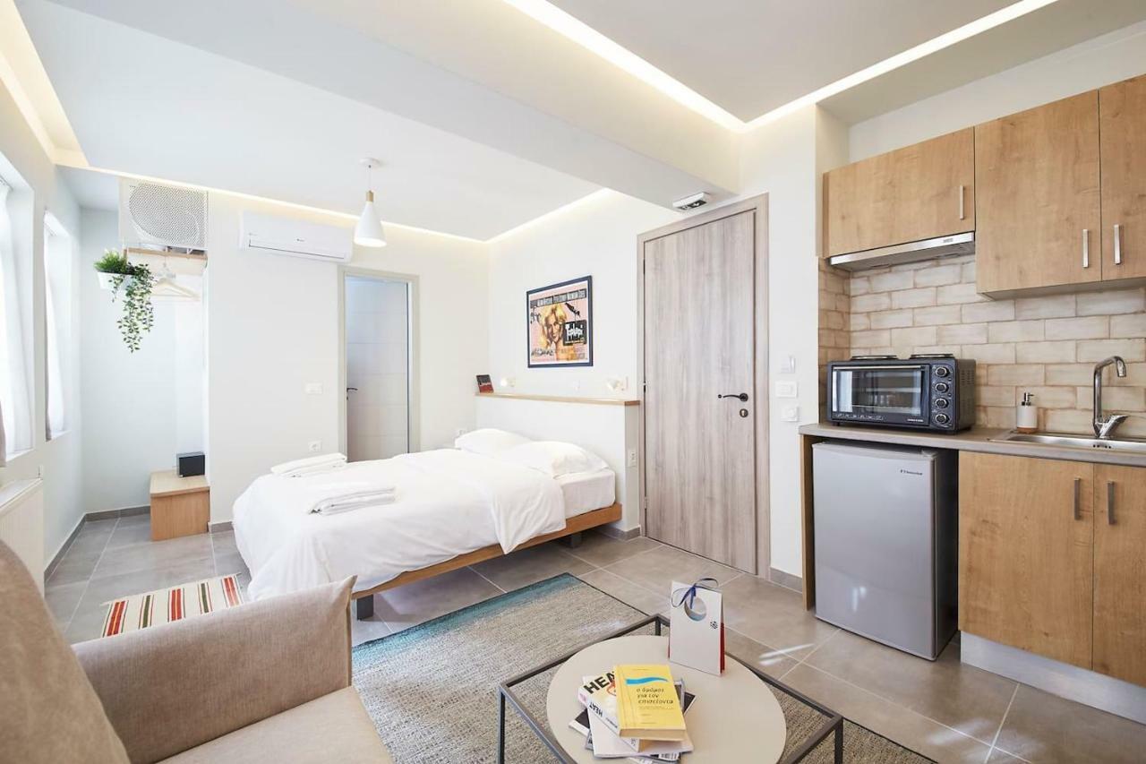 Stay In A Hip Decorated Studio Near Acropolis! أثينا المظهر الخارجي الصورة